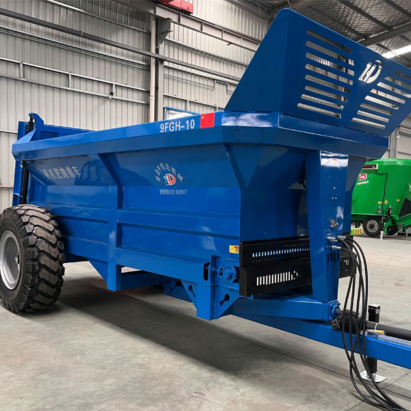 Double-axis Vertical Auger Manure Spreader